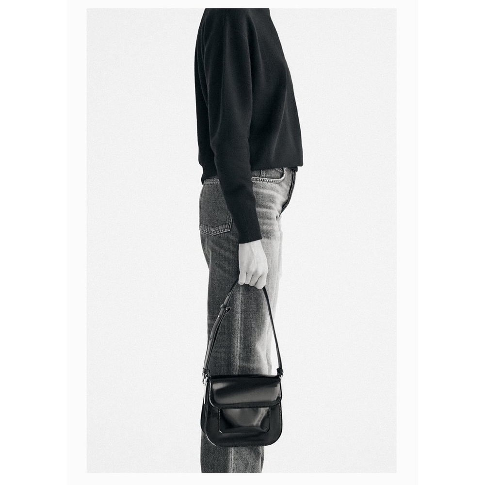 Zara POCKET SHOULDER BAG. Black. One Size. New with Tags.